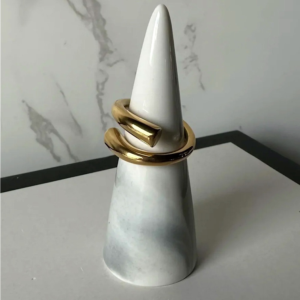 ANTHROPOLOGIE ☆ Gold Spiral Ring ☆ Adjustable